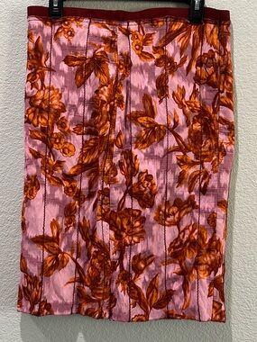 Dolce & Gabbana Pink Pencil Skirt with Orange Floral Motif